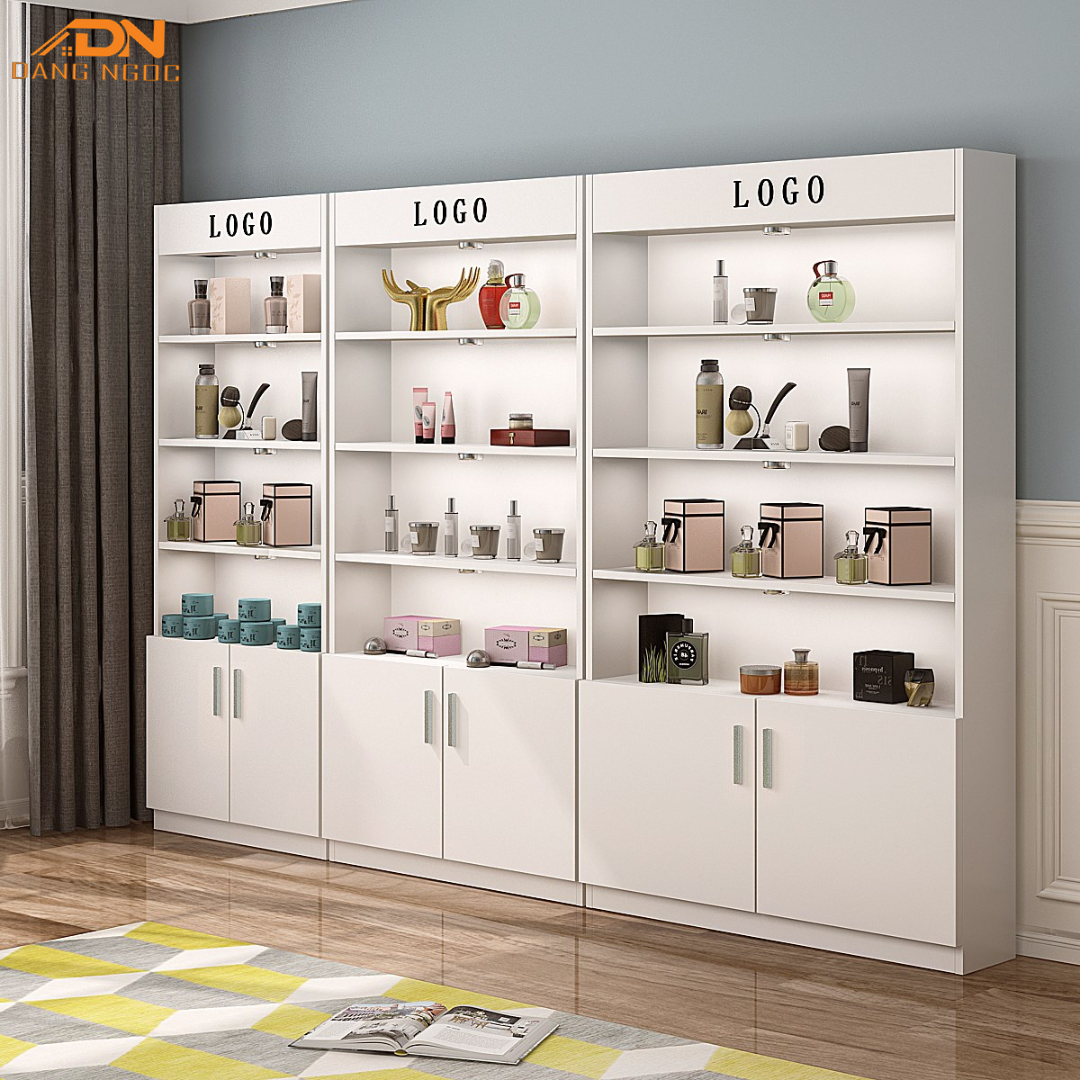 Tủ Trưng Bày Đơn Tích Hợp Bảng Logo & Đèn Downlight Làm Nổi Bật Sản Phẩm - Ảnh 2